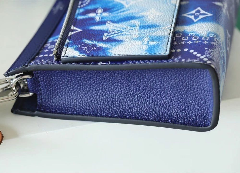 1:1 Replica Louis Vuitton LV Gaston Wearable Wallet Monogram Blue Unique Bag For Men M81431 - 8.7in/22cm