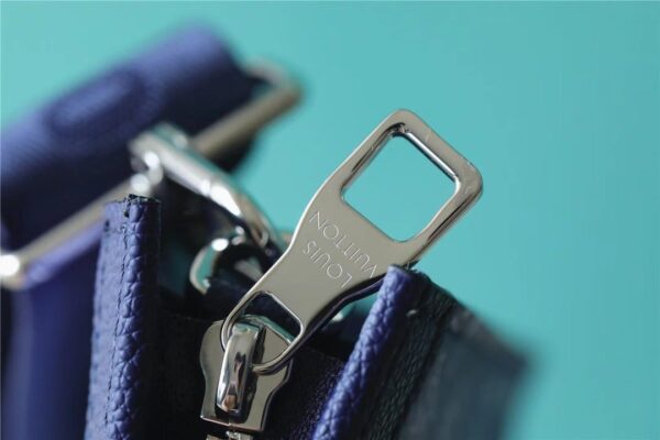 1:1 Replica Louis Vuitton LV Gaston Wearable Wallet Monogram Blue Unique Bag For Men M81431 - 8.7in/22cm