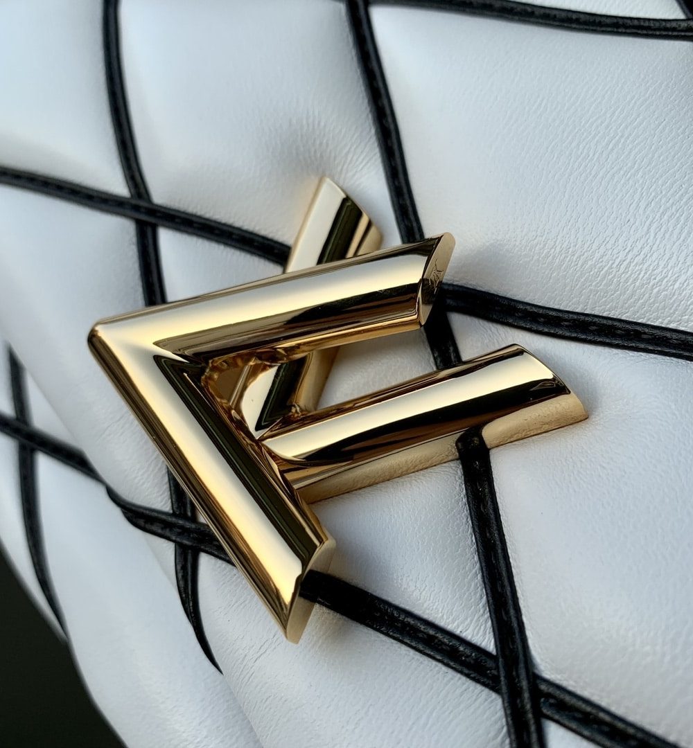 1:1 Replica Louis Vuitton LV GO-14 MM White/ Black Bag Luxury Bag For Women M22890- 9.1 Inches/ 23 Cm