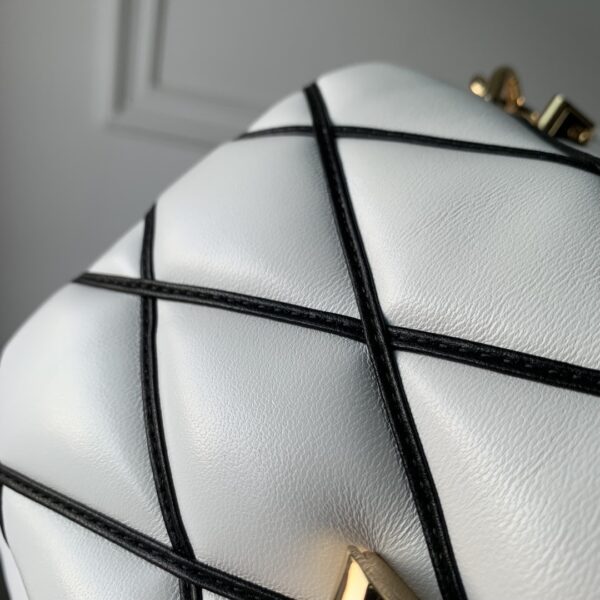 1:1 Replica Louis Vuitton LV GO-14 MM White/ Black Bag Luxury Bag For Women M22890- 9.1 Inches/ 23 Cm