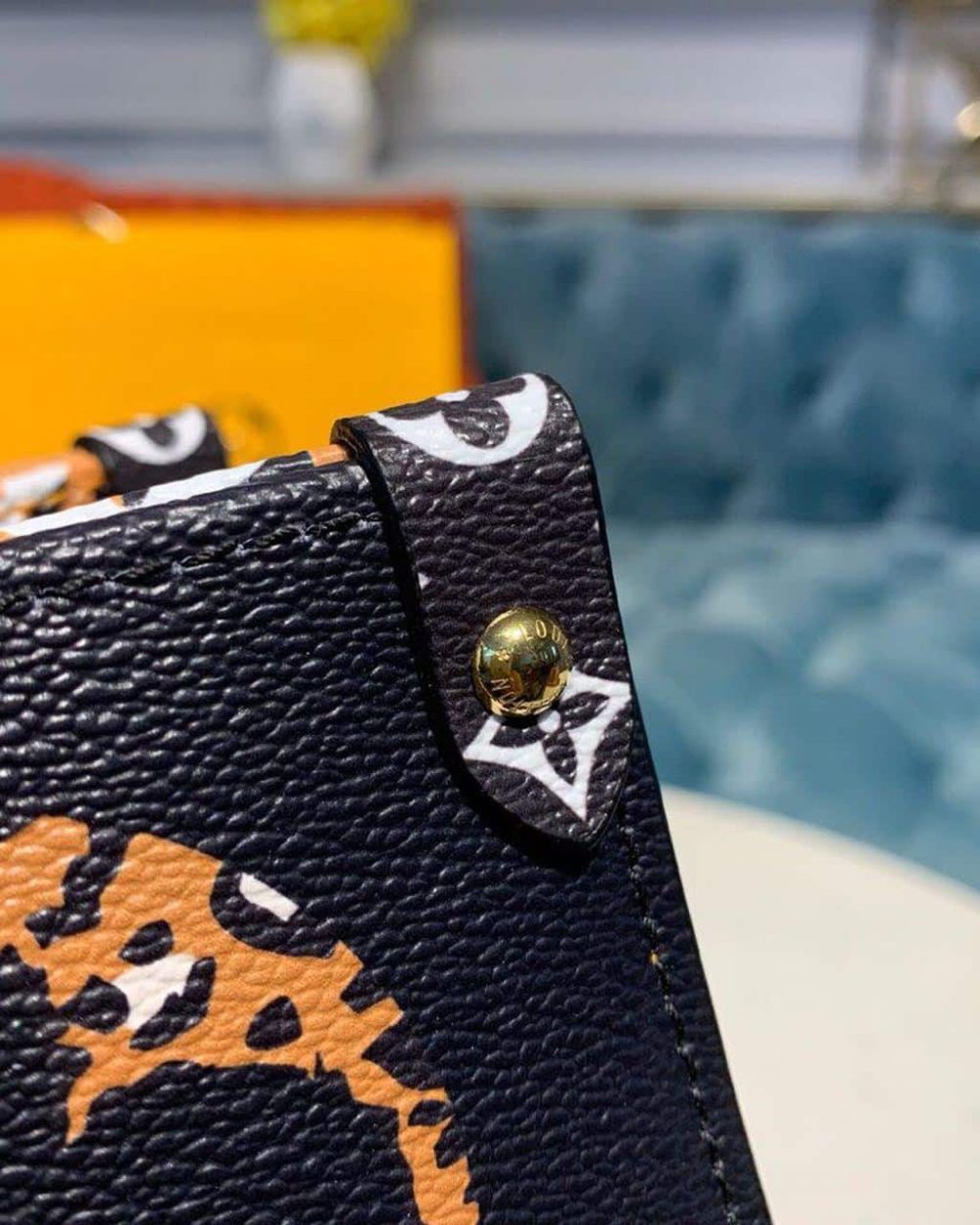 1:1 Replica Louis Vuitton LV Jungle Monogram Giant OnTheGo Tote Bag Luxury Bag For Women - 41cm