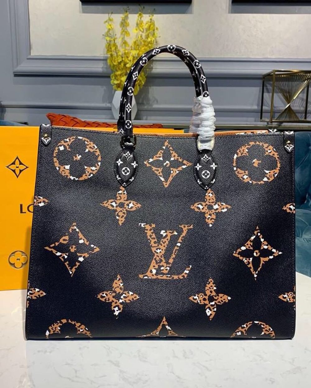 1:1 Replica Louis Vuitton LV Jungle Monogram Giant OnTheGo Tote Bag Luxury Bag For Women - 41cm