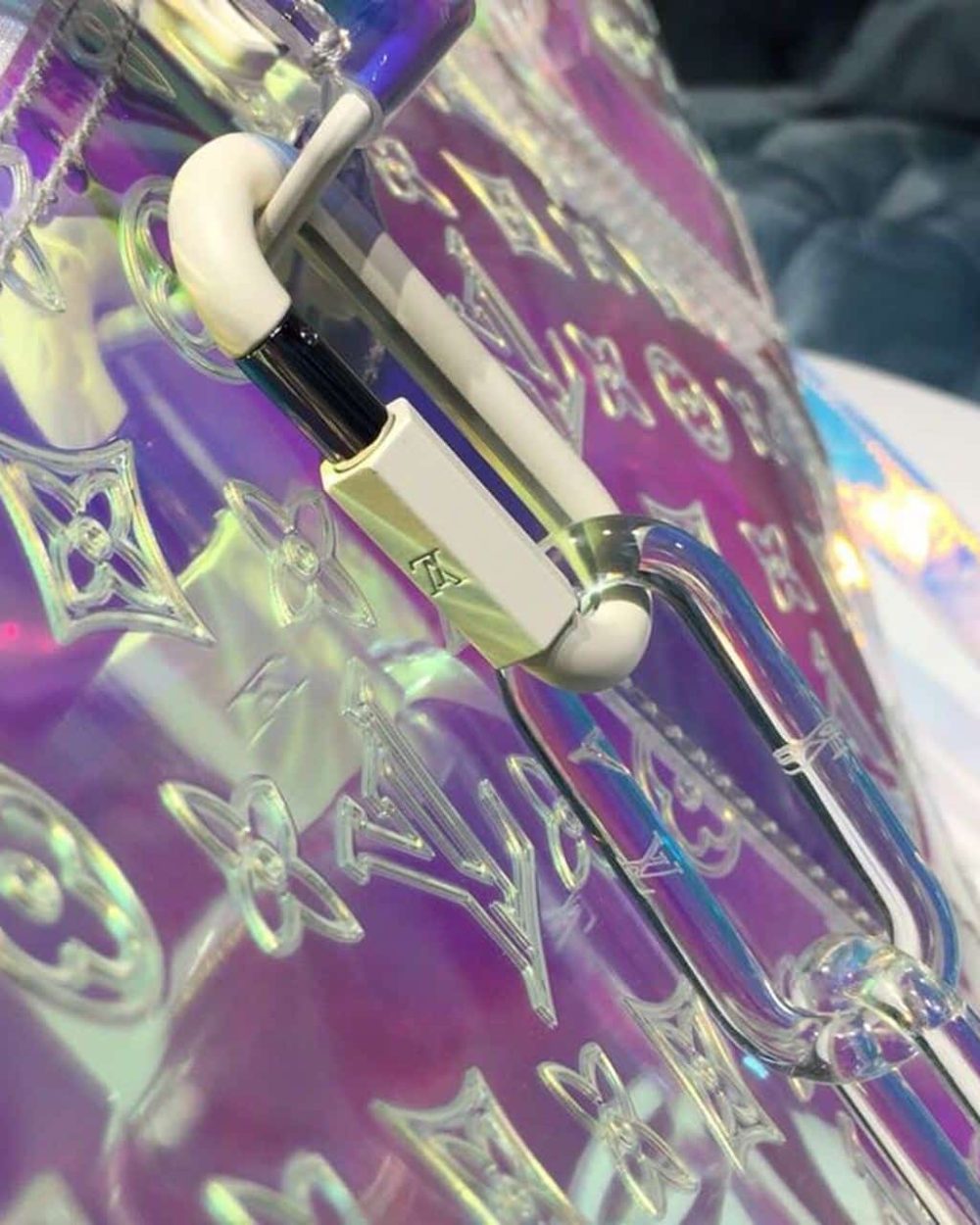 1:1 Replica Louis Vuitton LV Keepall Bandouliere 50 Monogram PVC Iridescent Prism By Virgil Abloh Unique Bag For Men M53271 - 19.7in/50cm