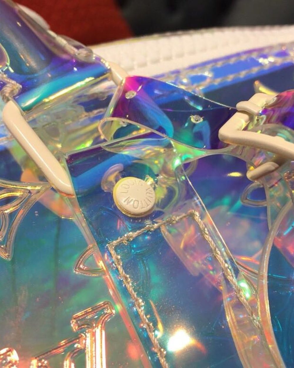 1:1 Replica Louis Vuitton LV Keepall Bandouliere 50 Monogram PVC Iridescent Prism By Virgil Abloh Unique Bag For Men M53271 - 19.7in/50cm