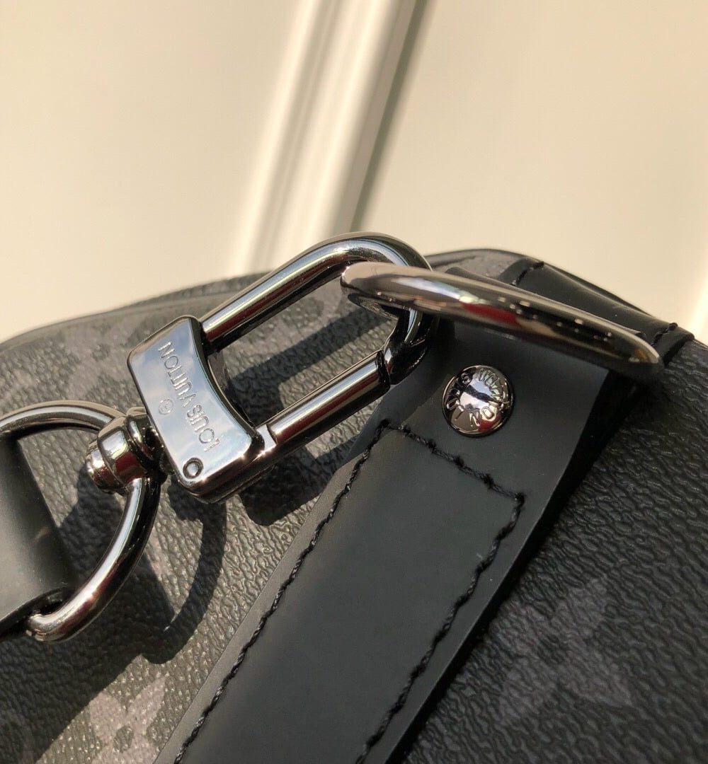 1:1 Replica Louis Vuitton LV Keepall Bandouliere 55 Monogram Eclipse Canvas Unique Bag For Men M40605 - 21.7in/55cm