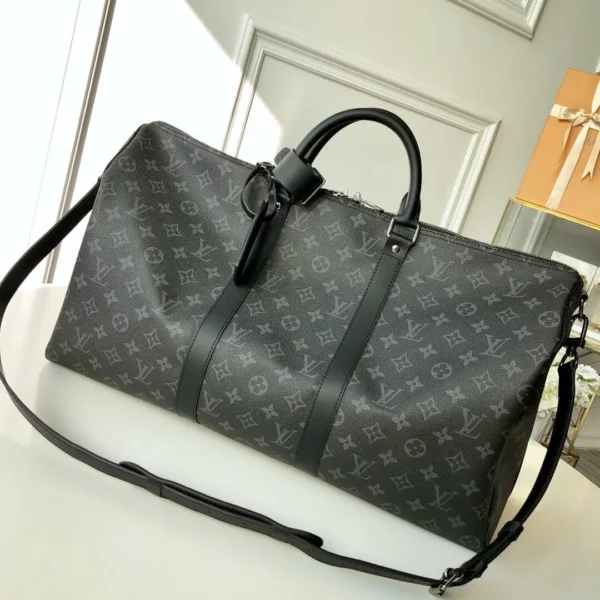 louis-vuitton-keepall-bandouliere-55-monogram-eclipse-m40605
