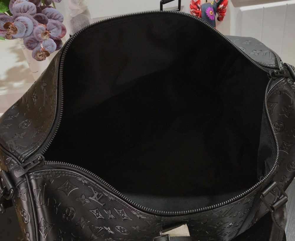 1:1 Replica Louis Vuitton LV Keepall Bandoulière 50 Monogram Shadow Unique Bag For Men M44810 - 19.7in/50cm