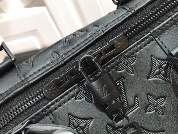 1:1 Replica Louis Vuitton LV Keepall Bandoulière 50 Monogram Shadow Unique Bag For Men M44810 - 19.7in/50cm