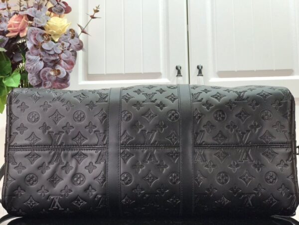 1:1 Replica Louis Vuitton LV Keepall Bandoulière 50 Monogram Shadow Unique Bag For Men M44810 - 19.7in/50cm