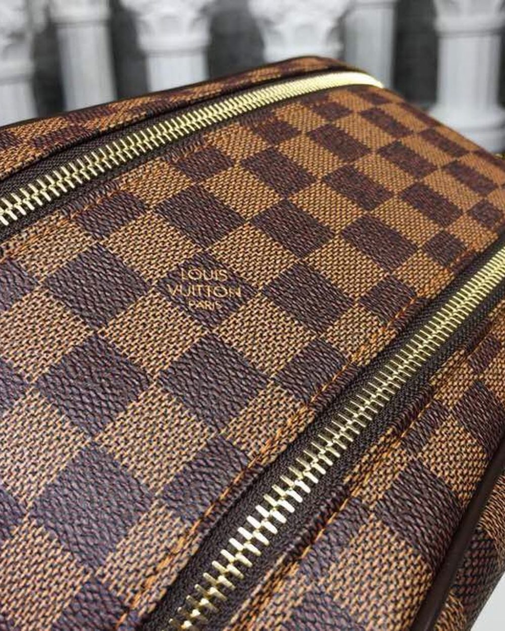 1:1 Replica Louis Vuitton LV King Size Toiletry Damier Ebene Canvas Luxury Bag For Women N47527 - 11in/28cm