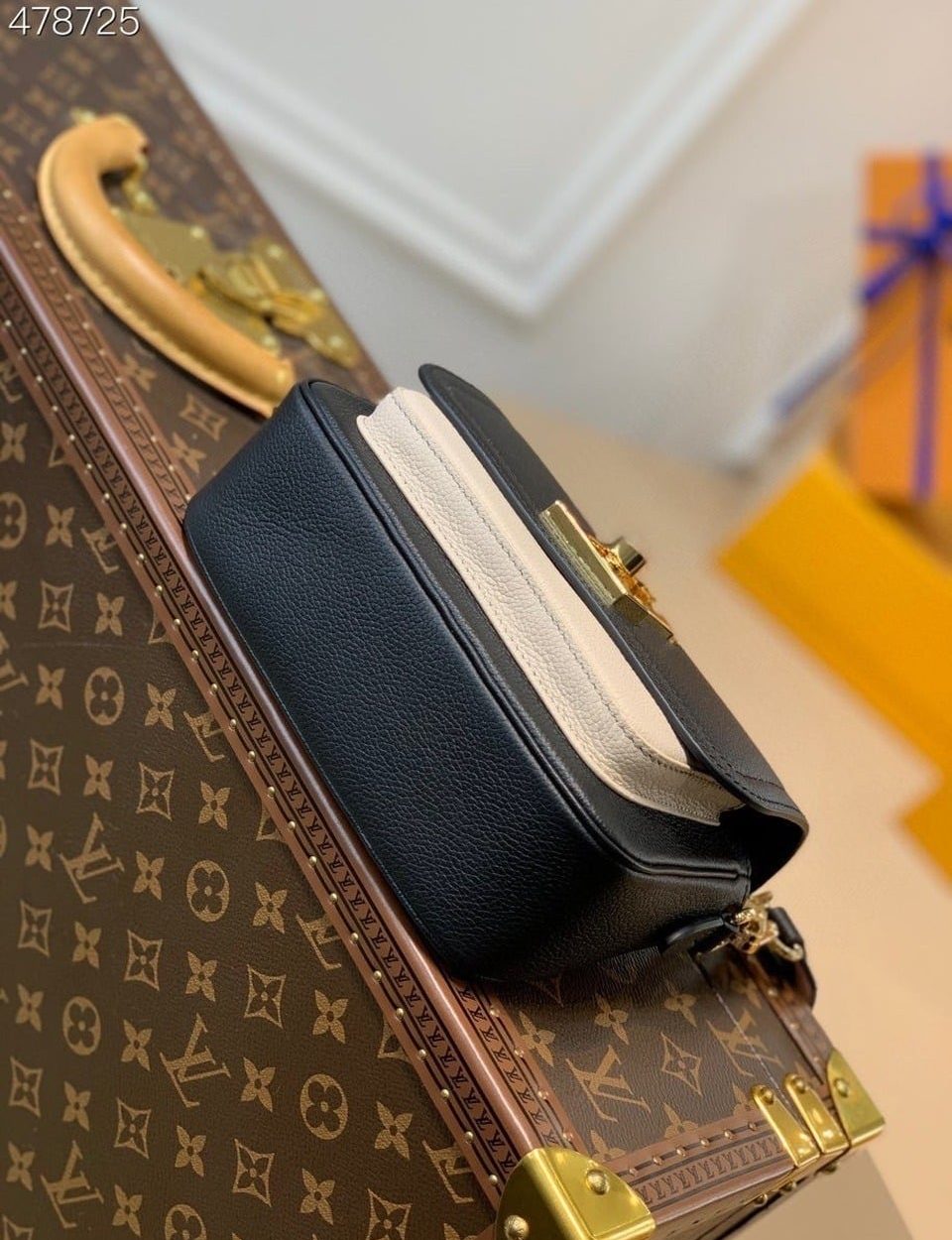 1:1 Replica Louis Vuitton LV Lockme Tender Black Luxury Bag For Women M58557 - 7.5in/19cm