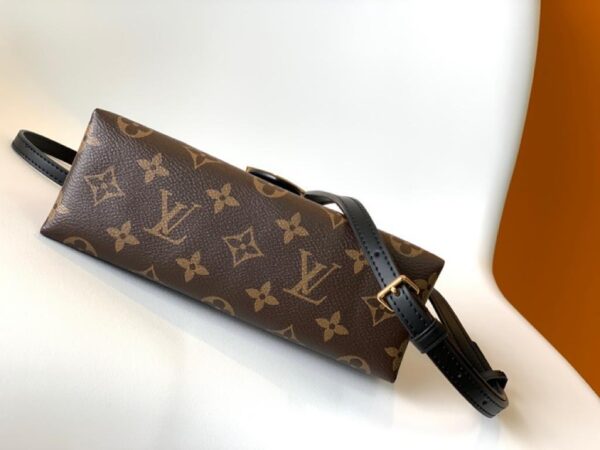 1:1 Replica Louis Vuitton LV Locky BB Monogram Canvas Black Luxury Bag For Women M44141 -  7.9in/20cm