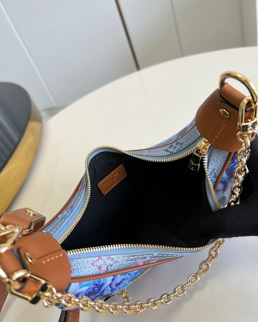 1:1 Replica Louis Vuitton LV Loop Half-Moon Baguette Bag Multicolor Luxury Bag For Women - 9.1in/23cm