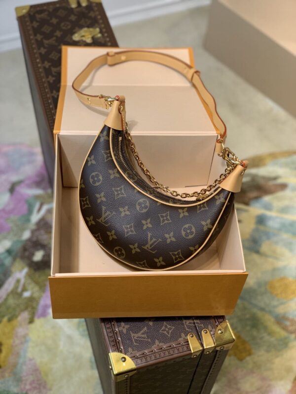 1:1 Replica Louis Vuitton LV Loop Monogram Canvas Luxury Bag For Women M81098 - 9.1in/23cm