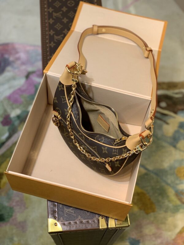 1:1 Replica Louis Vuitton LV Loop Monogram Canvas Luxury Bag For Women M81098 - 9.1in/23cm