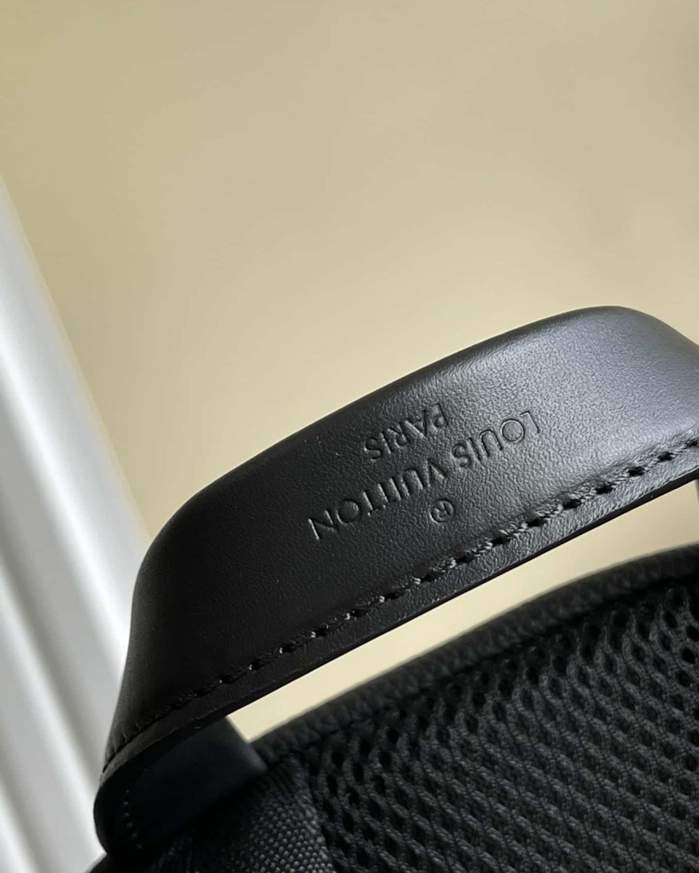 1:1 Replica Louis Vuitton LV Aerogram Backpack Black Essential Bag For Men M57079 - 43cm/ 16.9in