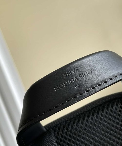 1:1 Replica Louis Vuitton LV Aerogram Backpack Black Essential Bag For Men M57079 - 43cm/ 16.9in