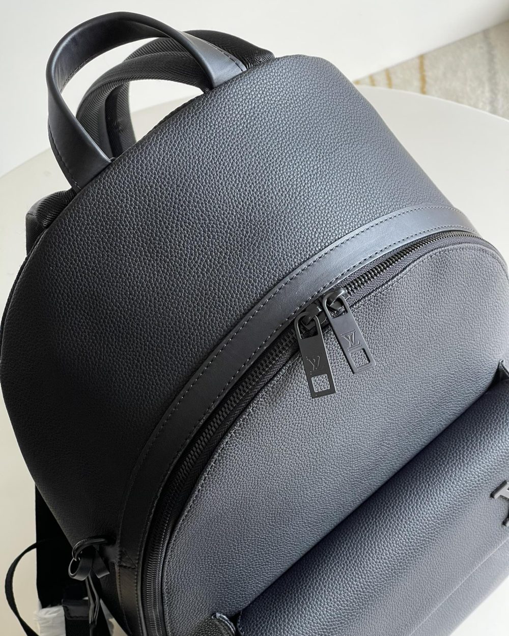 1:1 Replica Louis Vuitton LV Aerogram Backpack Black Essential Bag For Men M57079 - 43cm/ 16.9in