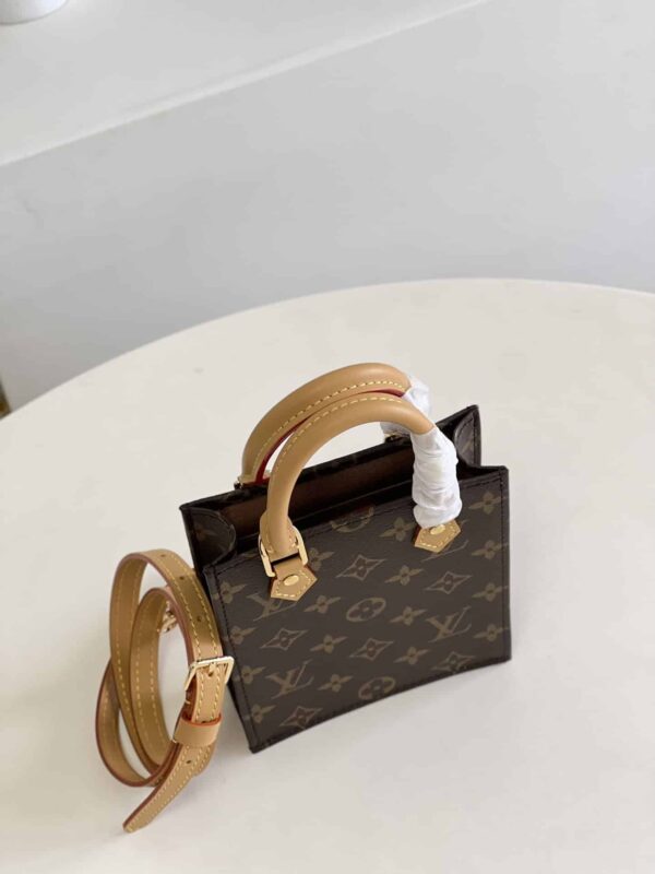 1:1 Replica Louis Vuitton LV Petit Sac Plat Monogram Canvas Essential Bag For Women M81295 - 17 cm/6.6 in