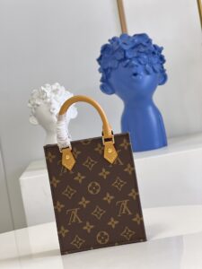 1:1 Replica Louis Vuitton LV Petit Sac Plat Monogram Canvas Essential Bag For Women M81295 - 17 cm/6.6 in
