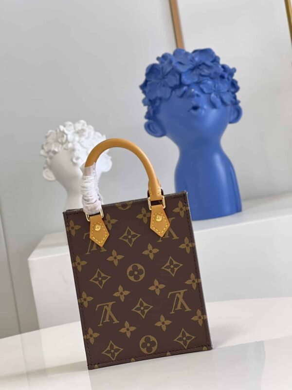 1:1 Replica Louis Vuitton LV Petit Sac Plat Monogram Canvas Essential Bag For Women M81295 - 17 cm/6.6 in
