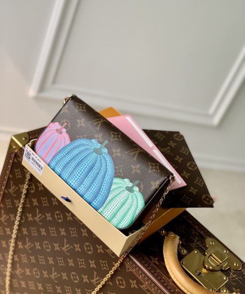 1:1 Replica Louis Vuitton LV LV x YK Félicie Pochette Exclusive Bag For Women M82108 - 8.3in/21cm