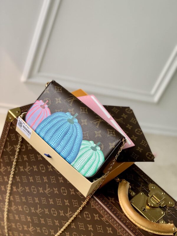 1:1 Replica Louis Vuitton LV LV x YK Félicie Pochette Exclusive Bag For Women M82108 - 8.3in/21cm