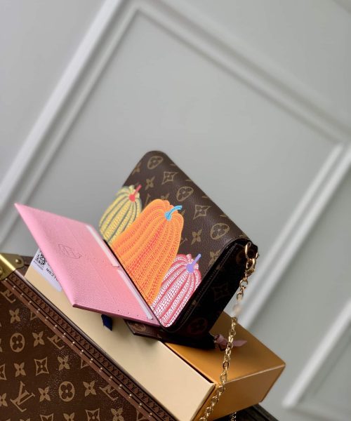 1:1 Replica Louis Vuitton LV LV x YK Félicie Pochette Exclusive Bag For Women M82108 - 8.3in/21cm