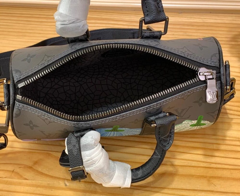 1:1 Replica Louis Vuitton LV LV x YK Keepall 25 Remarkable Travel Bag For Men M46437 - 9.8in/25cm