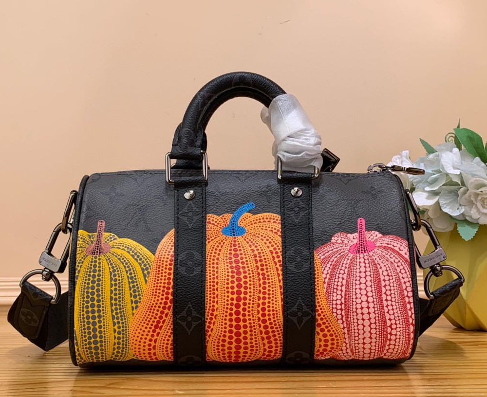 1:1 Replica Louis Vuitton LV LV x YK Keepall 25 Remarkable Travel Bag For Men M46437 - 9.8in/25cm