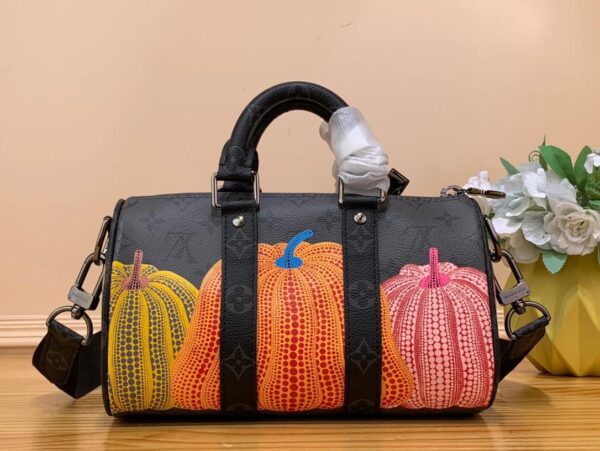 1:1 Replica Louis Vuitton LV LV x YK Keepall 25 Remarkable Travel Bag For Men M46437 - 9.8in/25cm