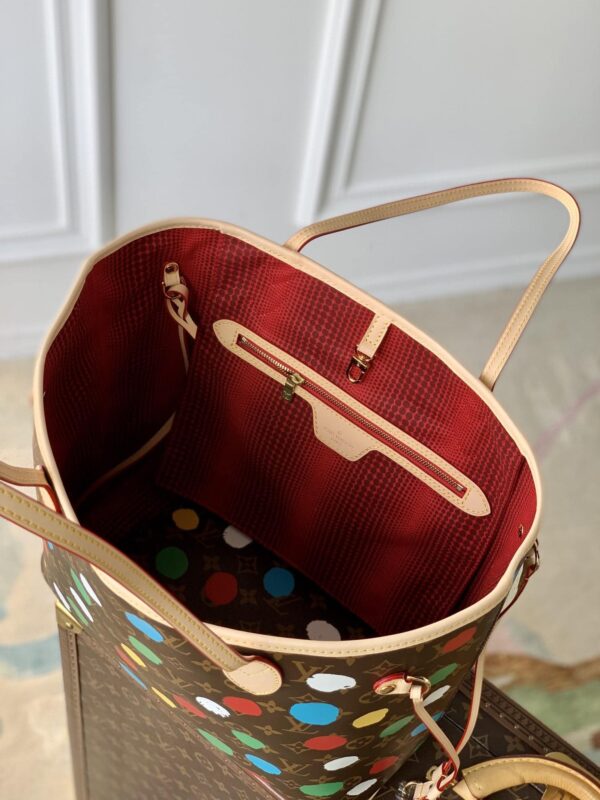 1:1 Replica Louis Vuitton LV LV x YK Neverfull MM Brown Vibrant Bag For Women M46381 - 31cm/ 12.2 in