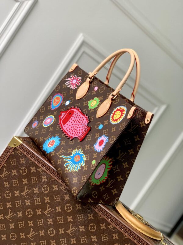 1:1 Replica Louis Vuitton LV LV x YK OnTheGo MM Alluring Bag For Women M46429 - 13.8in/ 35cm