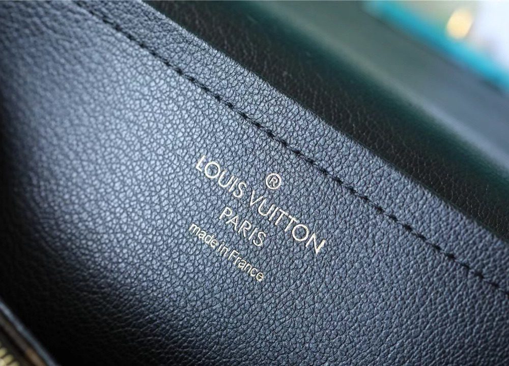 1:1 Replica Louis Vuitton LV Marceau Monogram Canvas Luxury Bag For Women M46126 - 9.6in/24.5cm