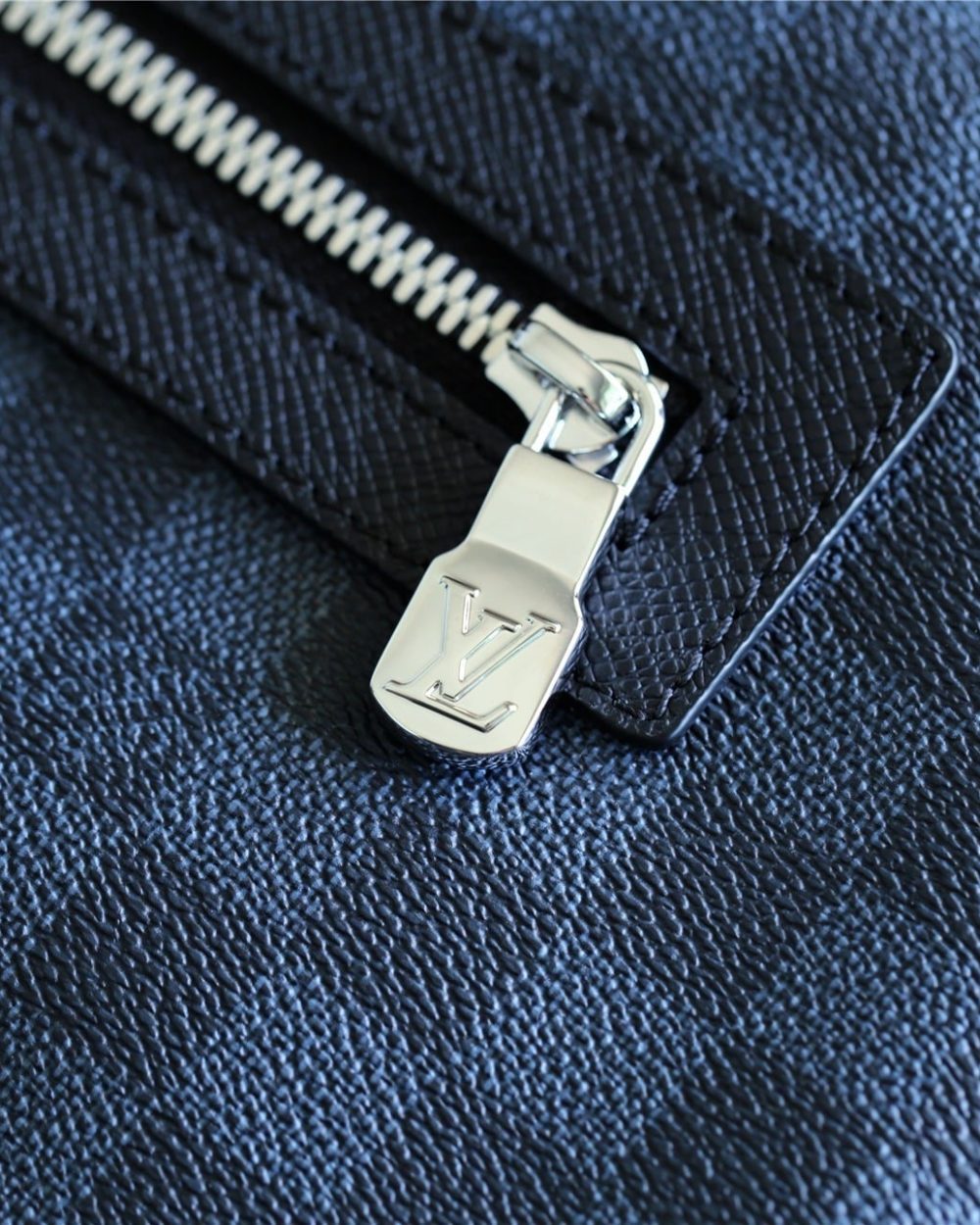 1:1 Replica Louis Vuitton LV Matchpoint Backpack Damier Cobalt Taiga Unique Bag For Men N40009 - 51cm