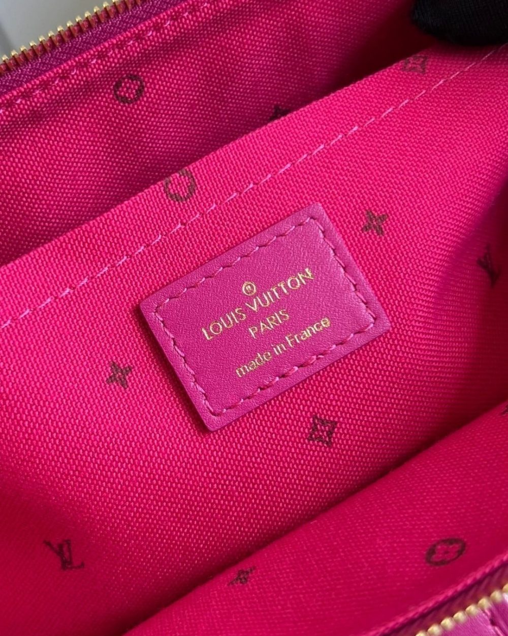 1:1 Replica Louis Vuitton LV Maxi Multi Pochette Accessoires Handbag Pink Luxury Bag For Women M46161 - 9.3in/27cm