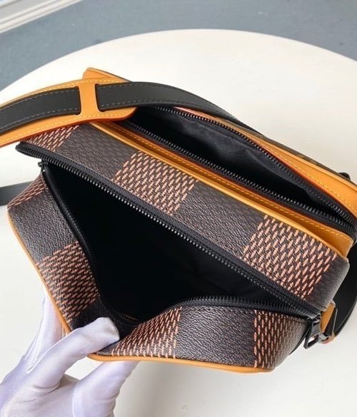 1:1 Replica Louis Vuitton LV Takeoff Messenger Nil Damier Ebene Canvas  Unique Bag For Men N40359 - 10.6in/27cm