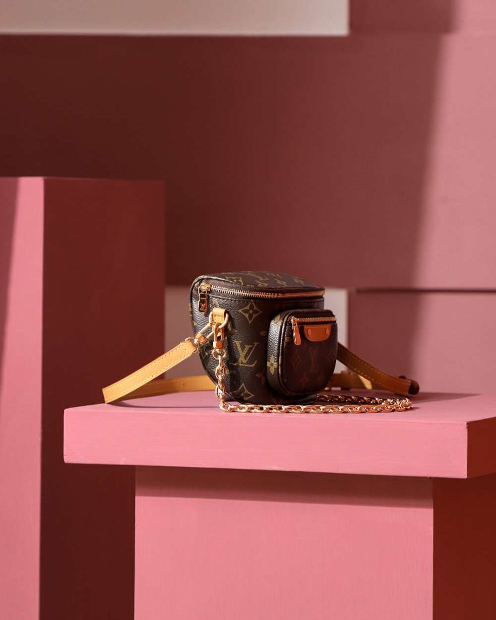 1:1 Replica Louis Vuitton LV Mini Bumbag Monogram Canvas Luxury Bag For Women M82335 - 17cm / 6.7 in