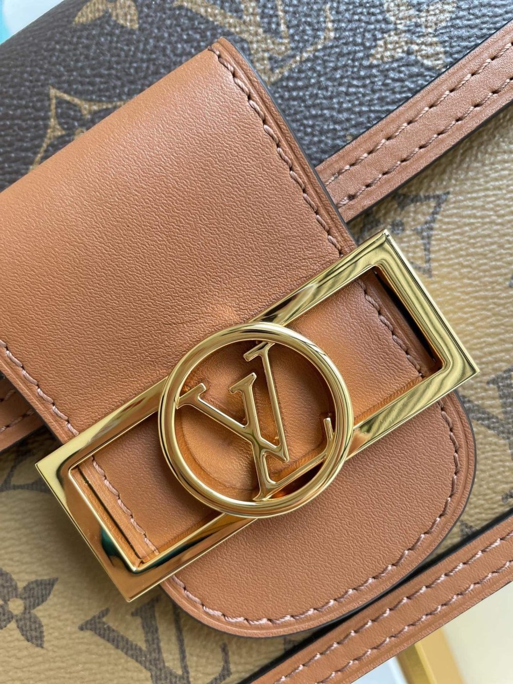 1:1 Replica Louis Vuitton LV Mini Dauphine Other Monogram Canvas Luxury Bag For Women M45959 - 20cm - Image 7