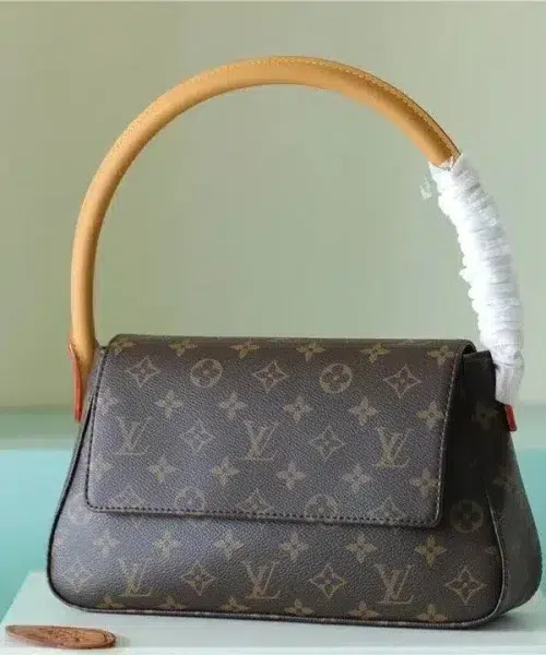 louis-vuitton-mini-looping-flap-monogram-canvas-m51147