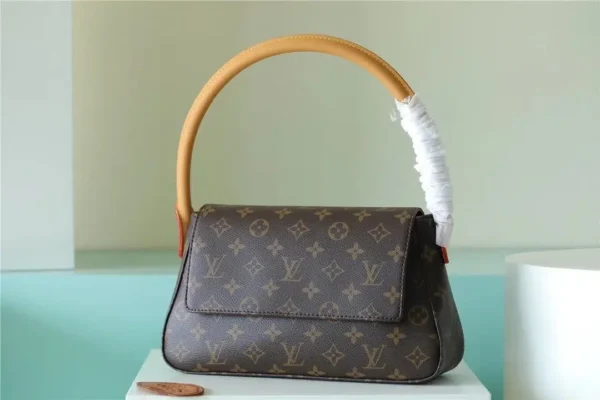 louis-vuitton-mini-looping-flap-monogram-canvas-m51147