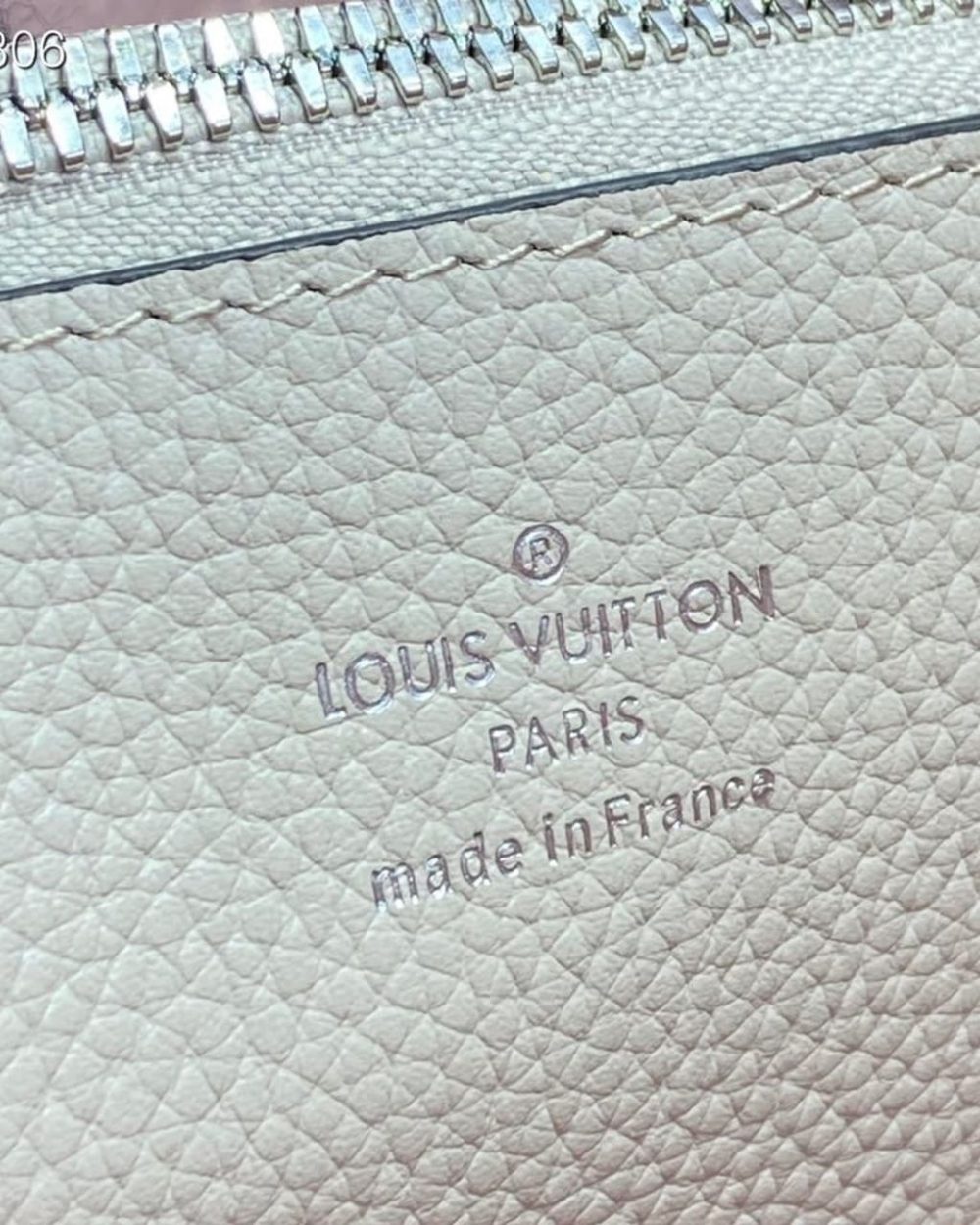 1:1 Replica Louis Vuitton LV Muria Bucket Bag Snow White Luxury Bag For Women M58483 - 9.8in/25cm