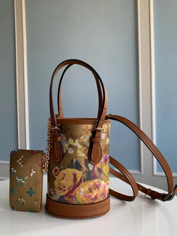 louis-vuitton-nano-bucket-gold-m81724