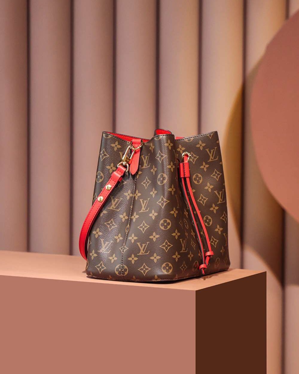 1:1 Replica Louis Vuitton LV NéoNoé MM Monogram Canvas Luxury Bag For Women M44021 - 26cm / 10.2in