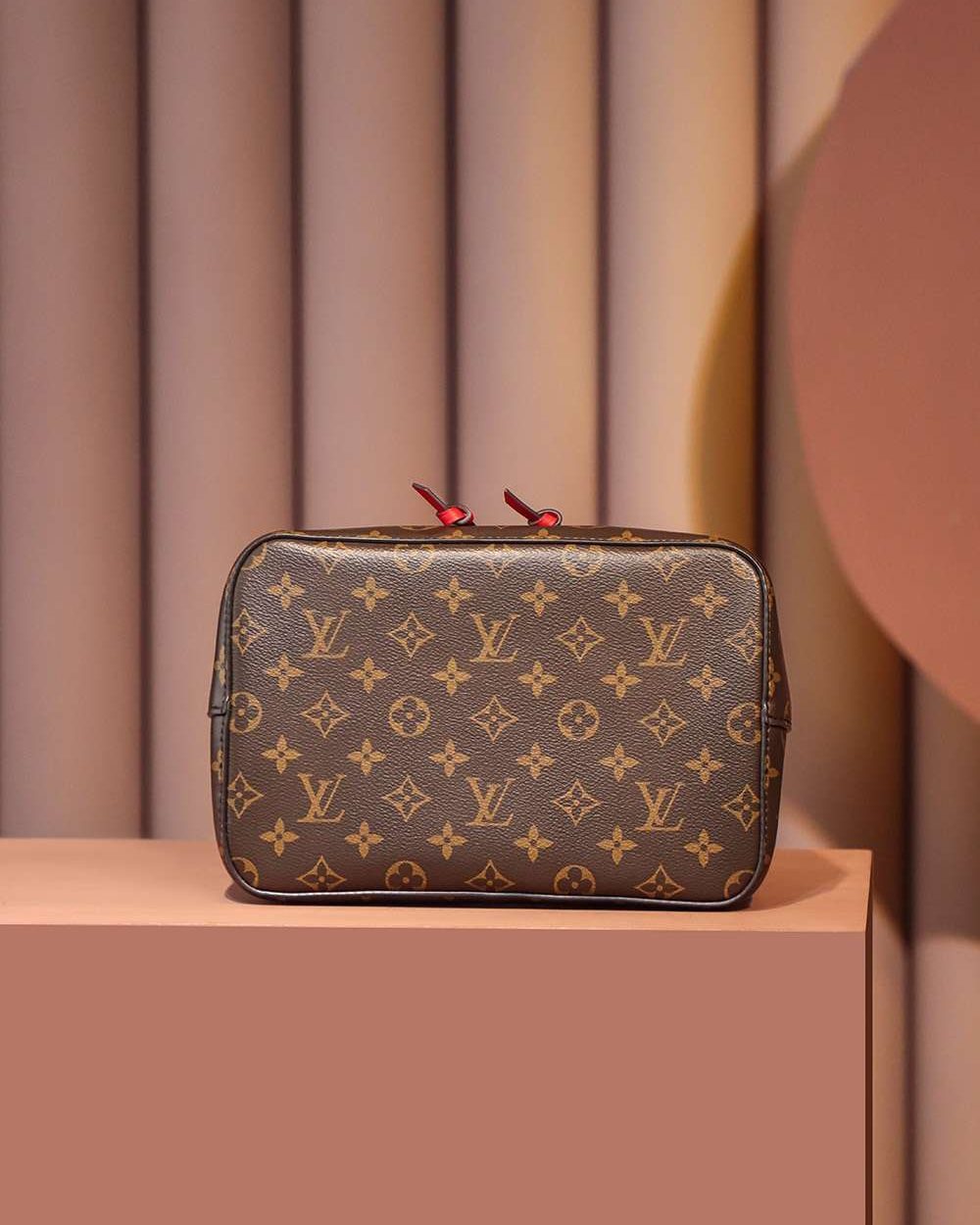 1:1 Replica Louis Vuitton LV NéoNoé MM Monogram Canvas Luxury Bag For Women M44021 - 26cm / 10.2in