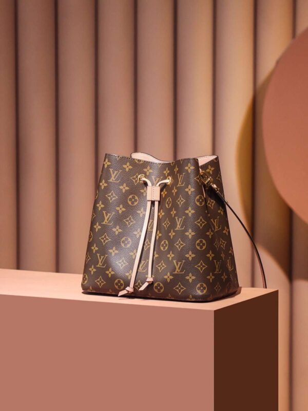 1:1 Replica Louis Vuitton LV NéoNoé MM Monogram Canvas Luxury Bag For Women M44022 - 26cm / 10.2in