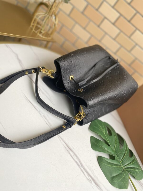 1:1 Replica Louis Vuitton LV NéoNoé MM Monogram Empreinte Leather Luxury Bag For Women M45256 - 10.2in/26cm