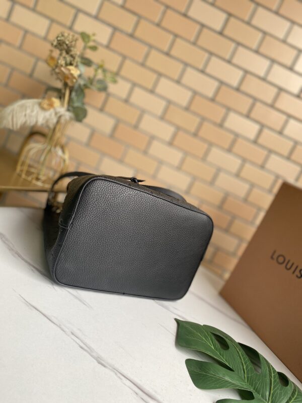 1:1 Replica Louis Vuitton LV NéoNoé MM Monogram Empreinte Leather Luxury Bag For Women M45256 - 10.2in/26cm