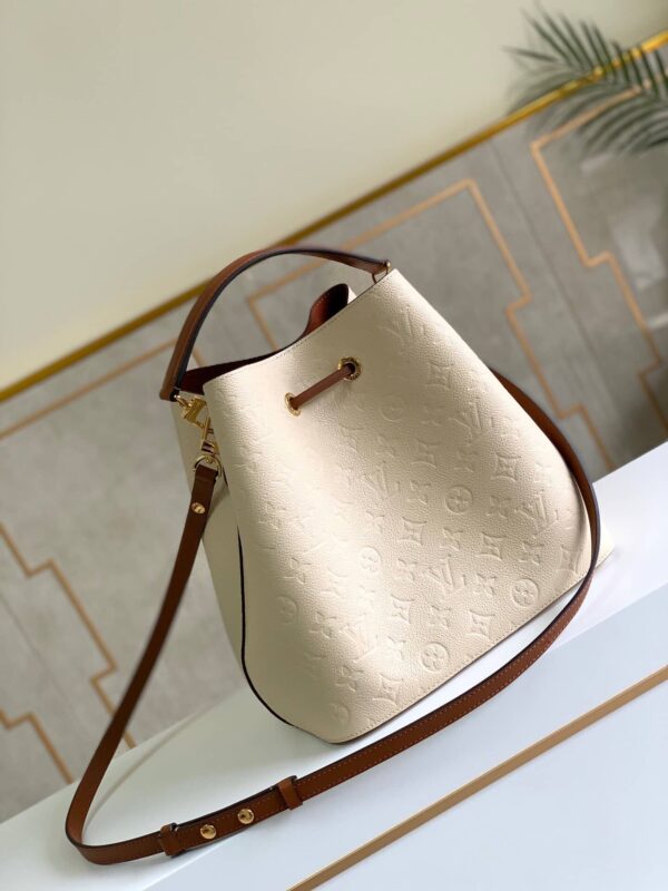 1:1 Replica Louis Vuitton LV NéoNoé MM Monogram Empreinte Leather Luxury Bag For Women M45307 - 10.2in/26cm