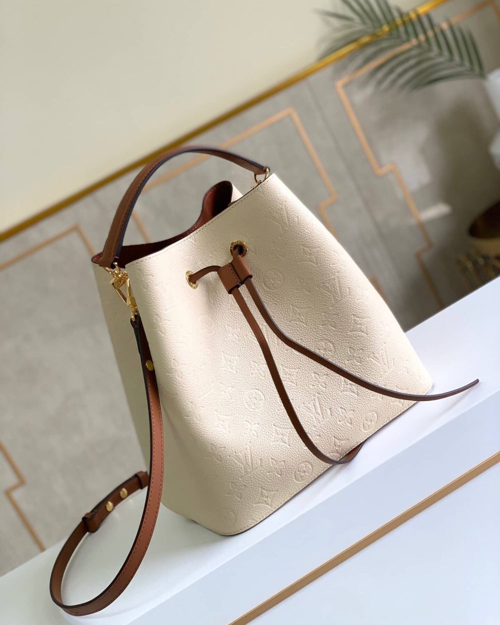 1:1 Replica Louis Vuitton LV NéoNoé MM Monogram Empreinte Leather Luxury Bag For Women M45307 - 10.2in/26cm
